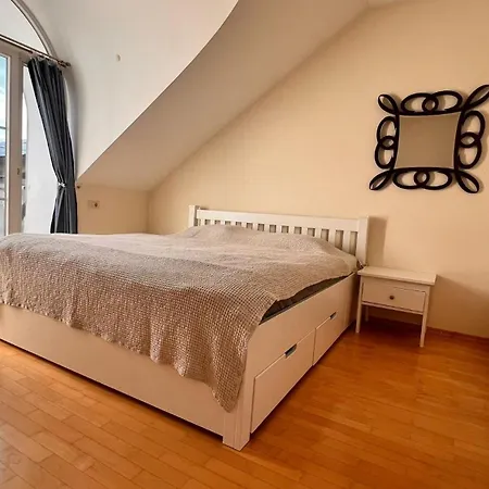 Riverbank - Mountain View *