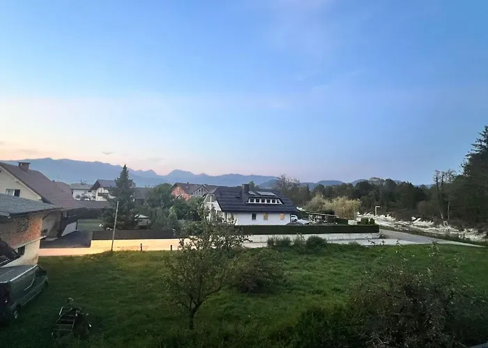 Riverbank - Mountain View *