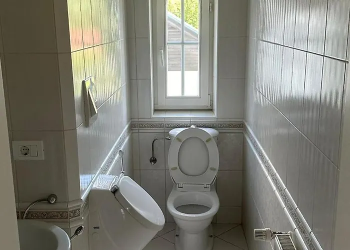 Riverbank - Mountain View Radomlje